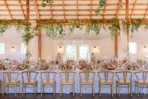 shadow-creek-Katherine-Stephen-virginia-barn-wedding-sarah-shank-photography-august-summer00011 barn reception with light blue details and flowers